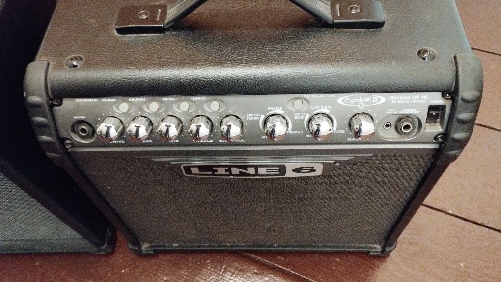 Wzmacniacze do gitar elektrycznych: Peavey oraz Line 6