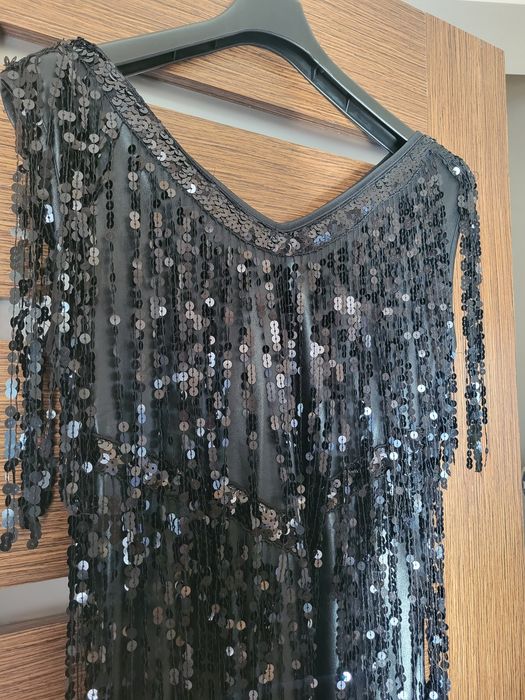 Sukienka wizytowa cekiny frędzle roz 38