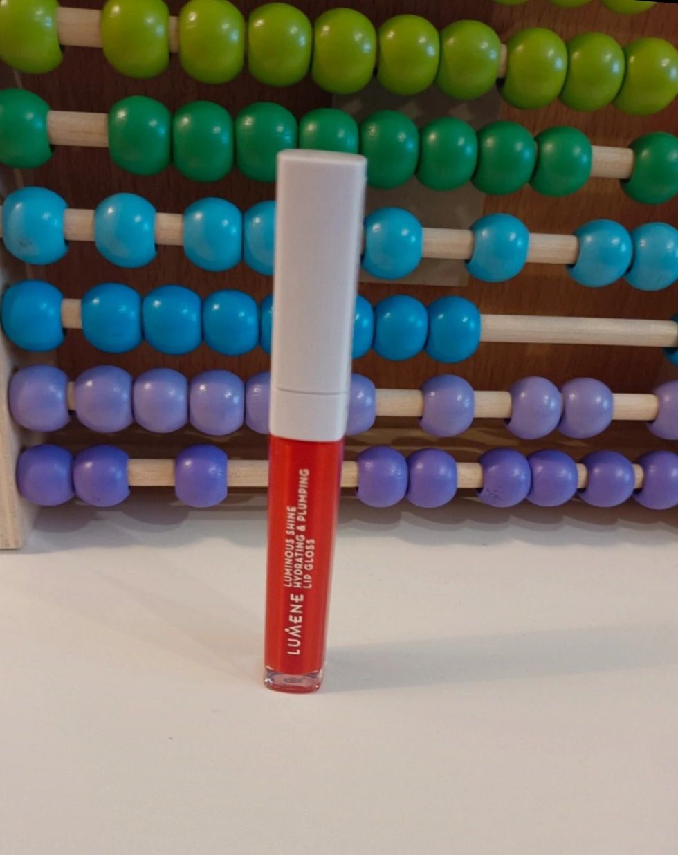 Lumene Luminous Shine Hydrating & Plumping Lip Gloss