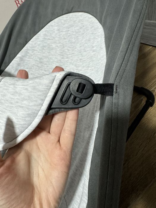 Шезлонг BabyBjorn + дуга в подарунок