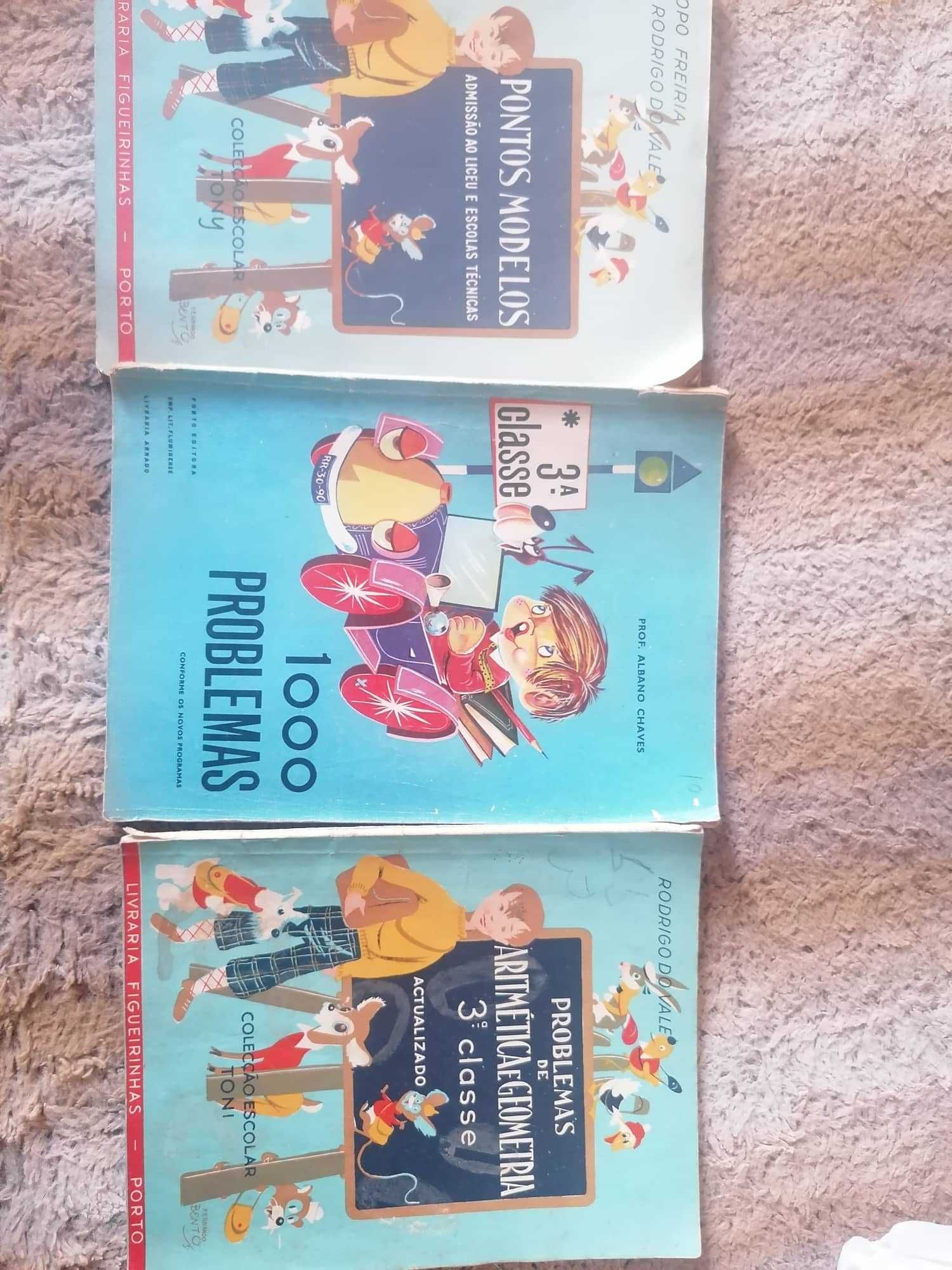 Livros escolares antigos