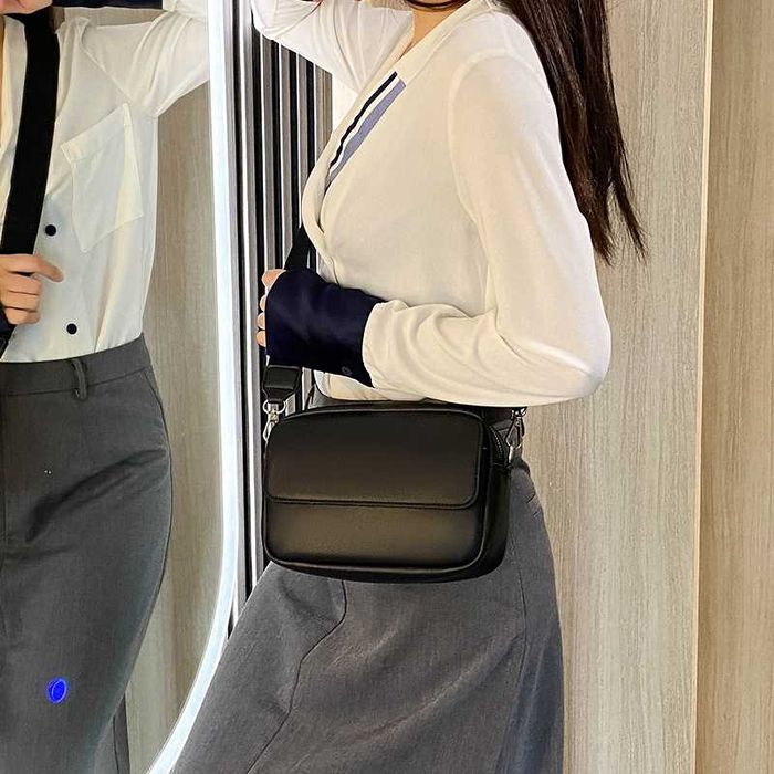 Сумка жіноча класична з екошкіри / сумка через плече / сумка клатч