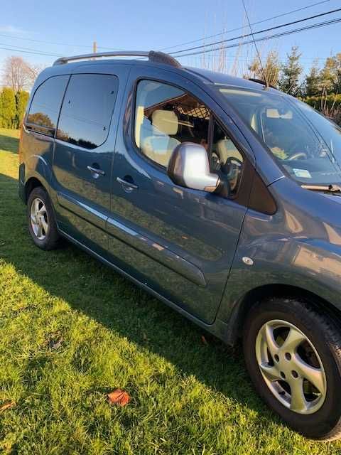 Peugeot Partner Specjalistyczny do przewozu osoby na wózku inwalidzkim