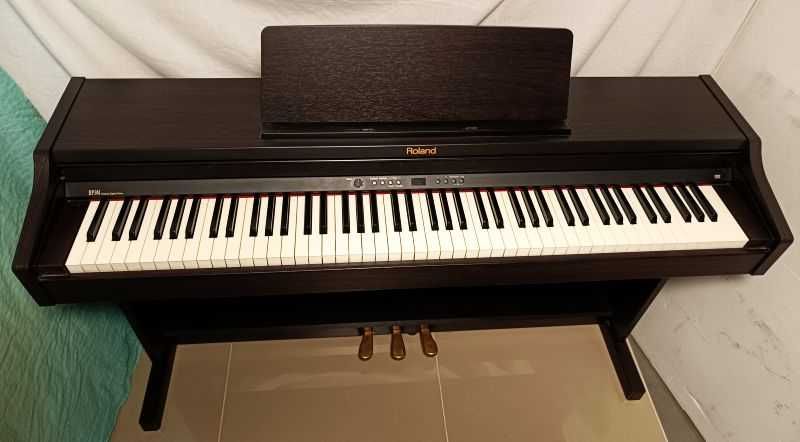 Pianino Cyfrowe Roland RP301 RW Super Stan