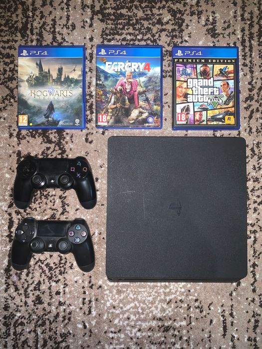Play Station 4 slim 500