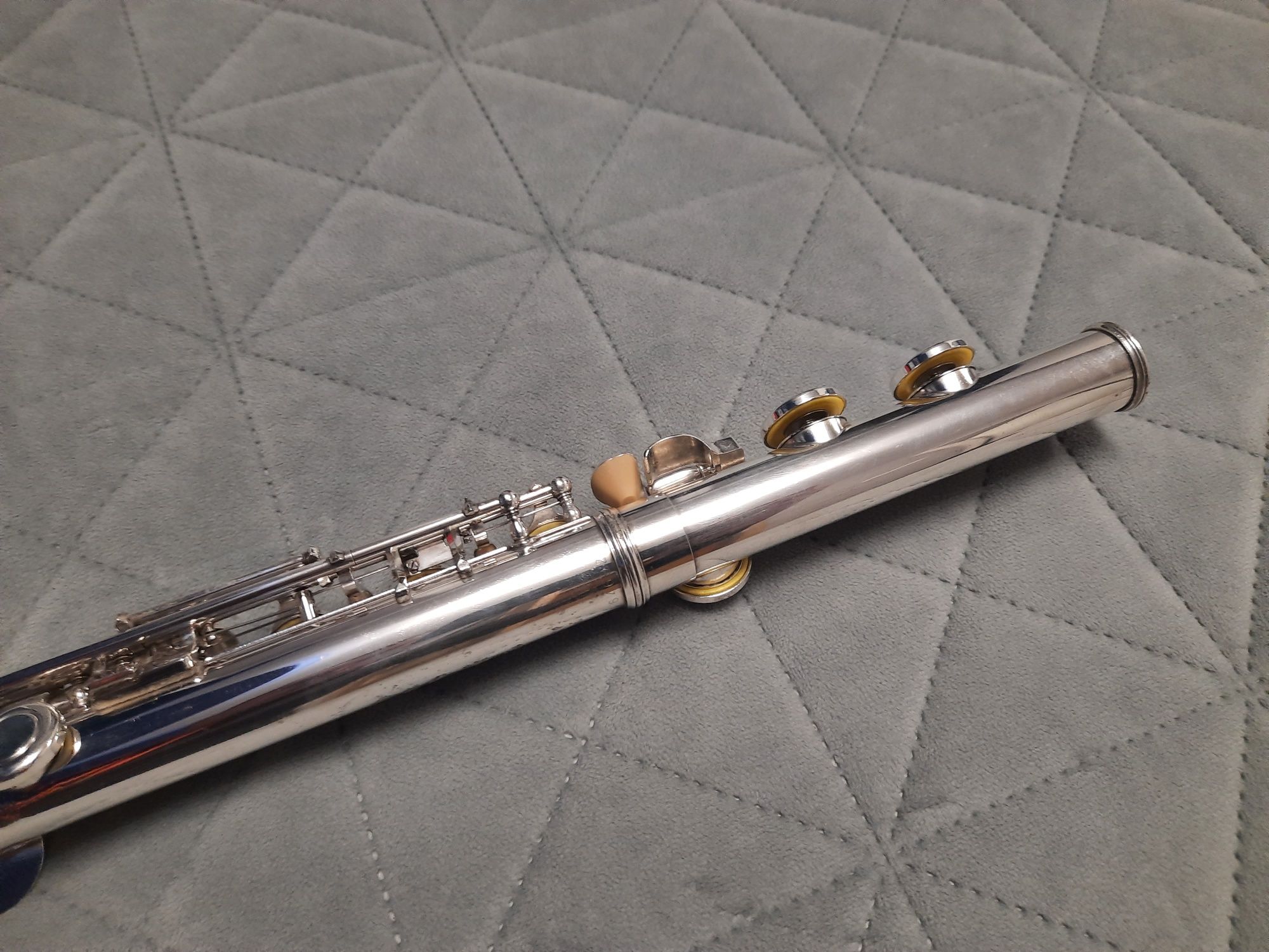 Flet poprzeczny Yamaha 211