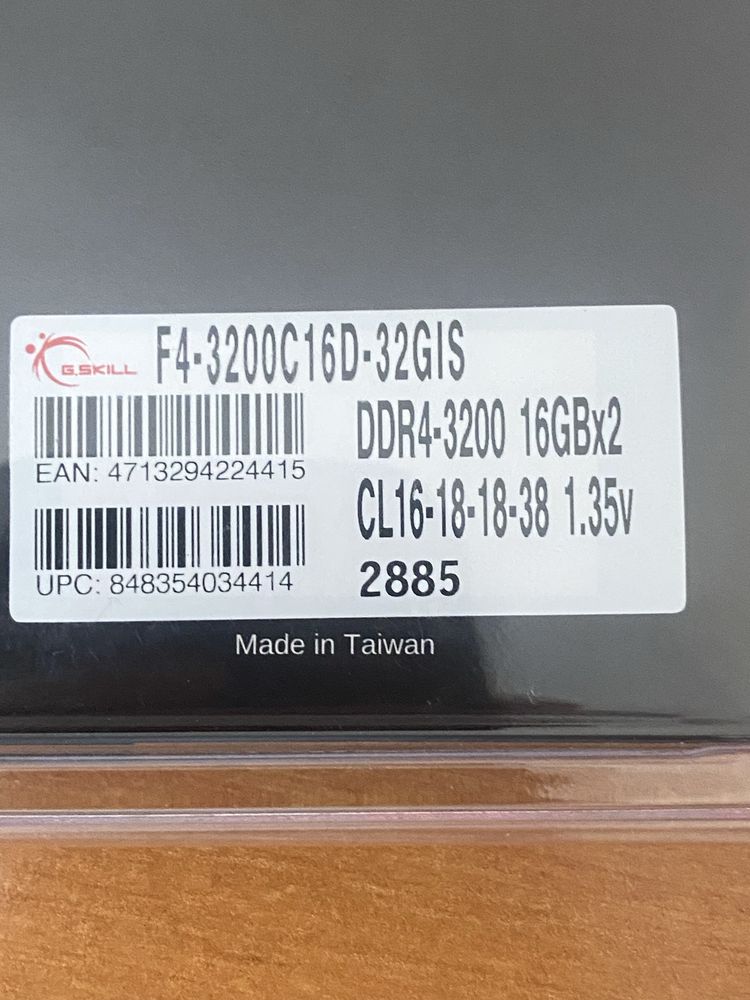 Память GOODRAM 8 GB (2x4GB) DDR4 2400 MHz (GY2400D464L15S/8GDC)