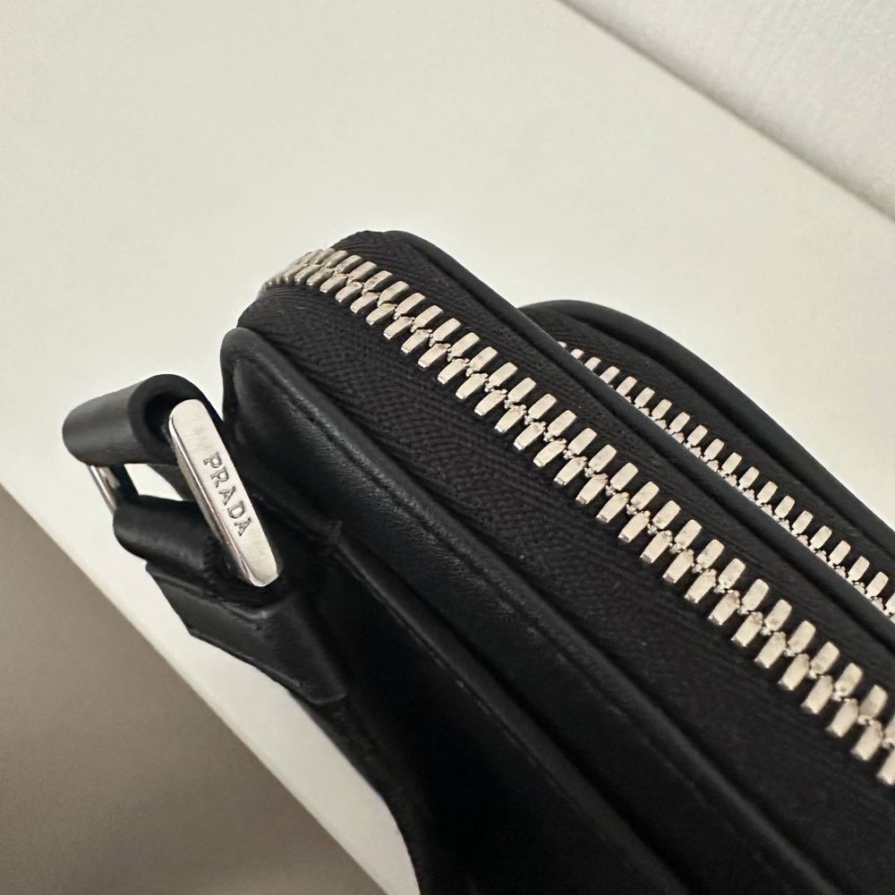 Сумка Leather belt bag Prada