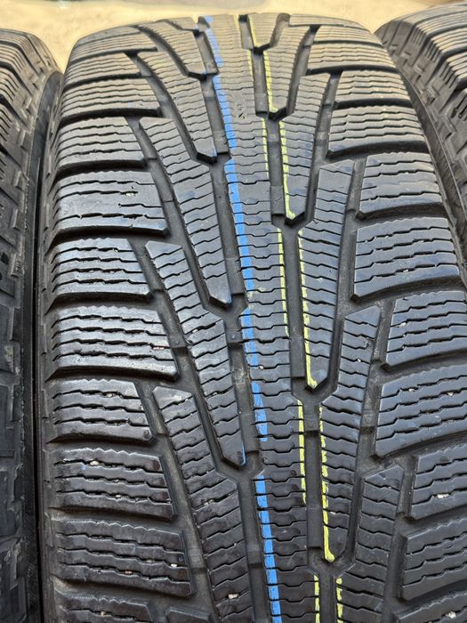 Шины Бу 235 65 R 18 Nokian Nordman RS2 резина зима