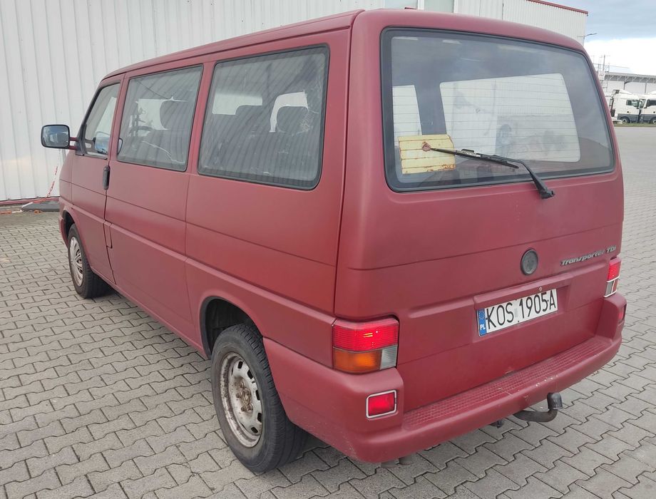 VW Transporter 2.5TDI 1996r 6os DOKA ładowność 995kg hak Doinwestowany