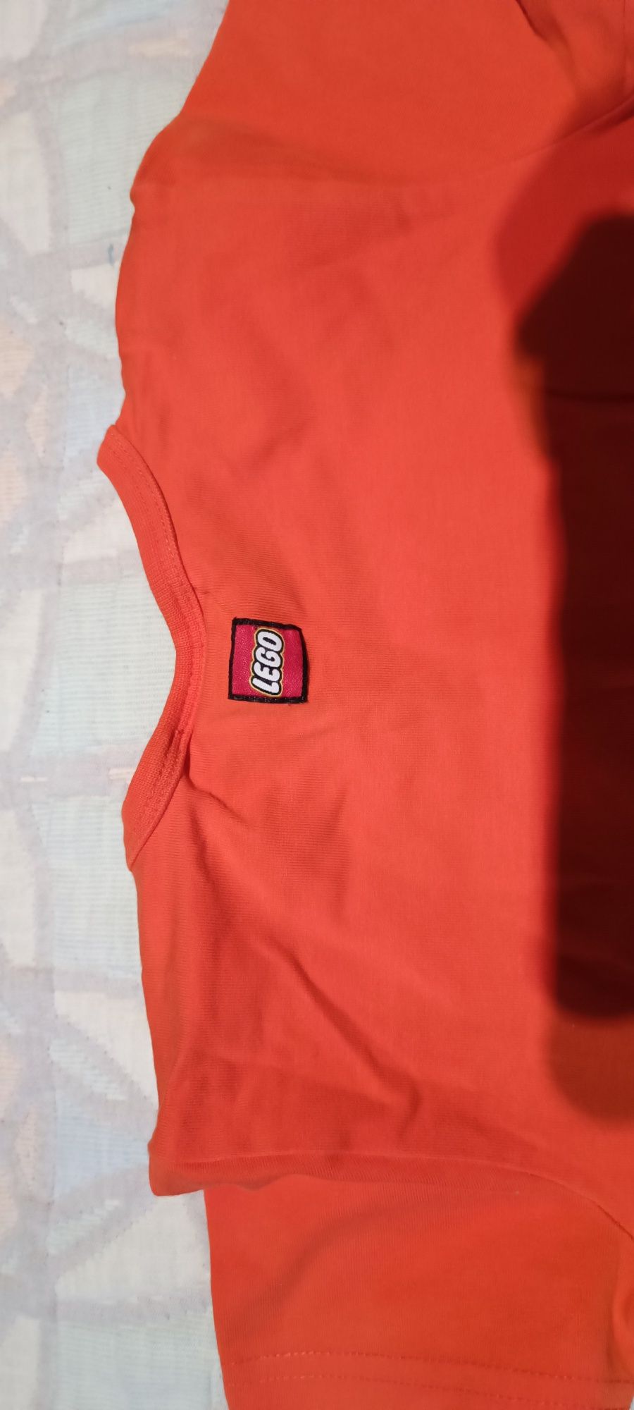 T-shirt laranja lego para bebe 12 a 18 meses como nova