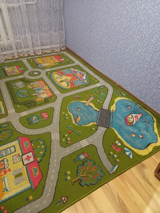 Продам килим в дитячу кімнату