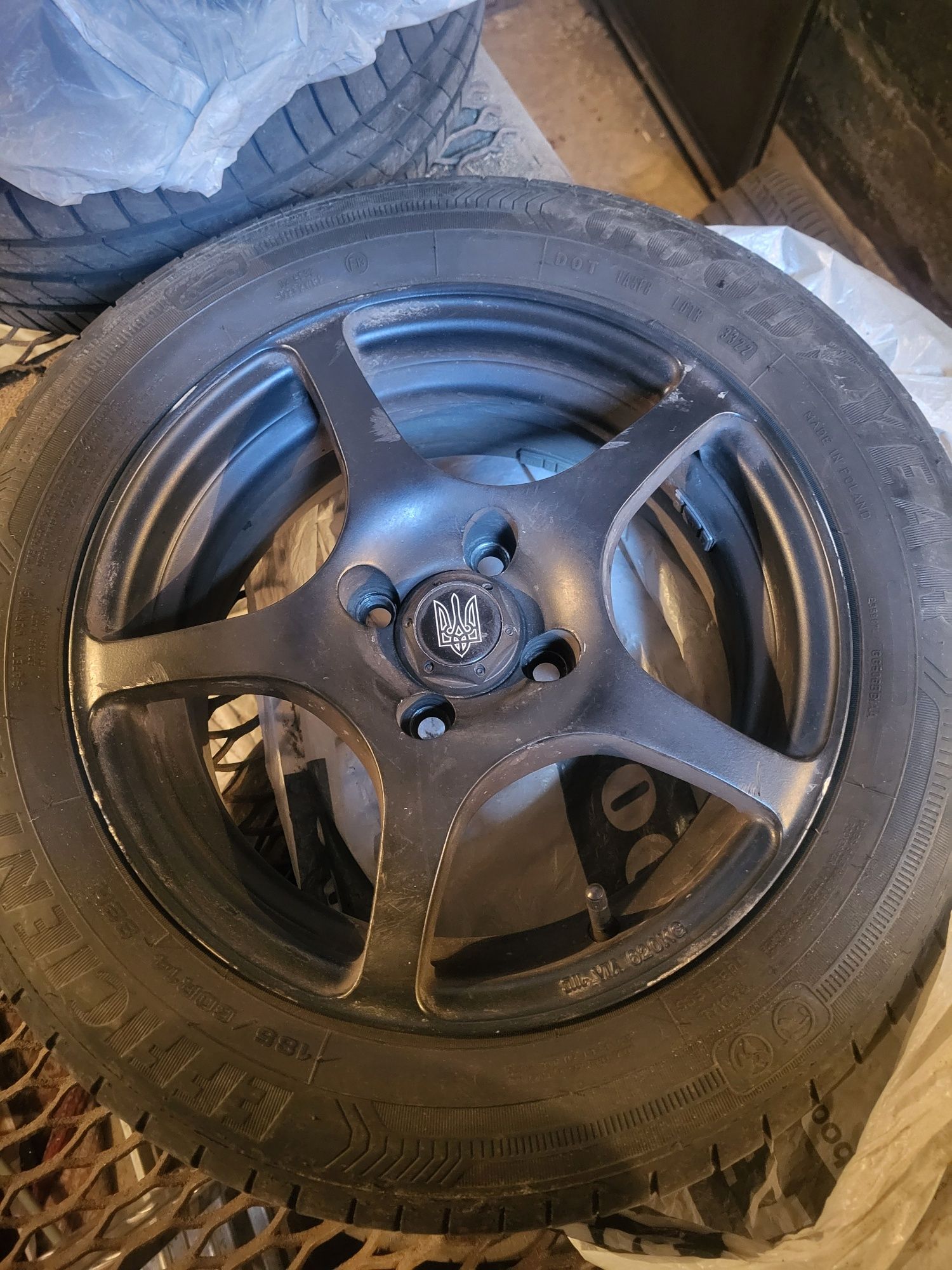 Диски r 14 4*98,4*100 +Goodyear efficient grip 185/60/14