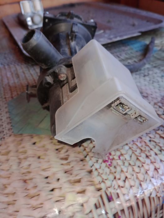 Запчасти для стиральной машини