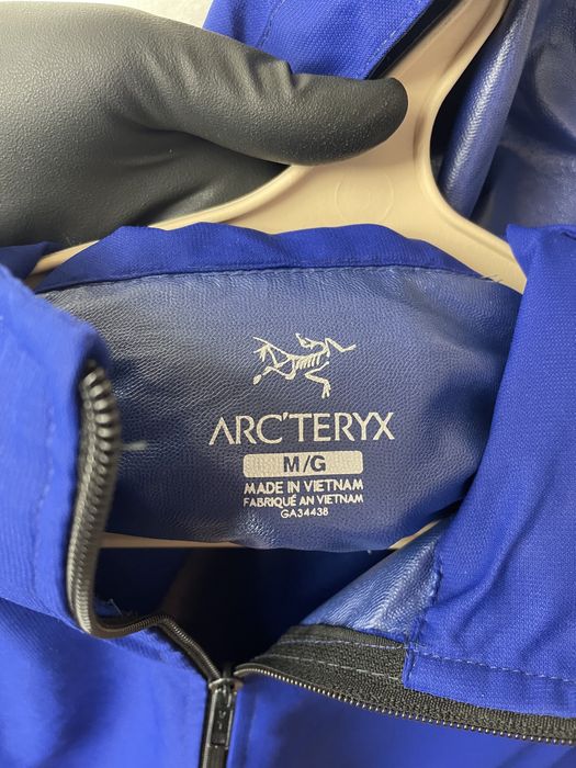 Куртка вітровка чоловіча arcteryx M