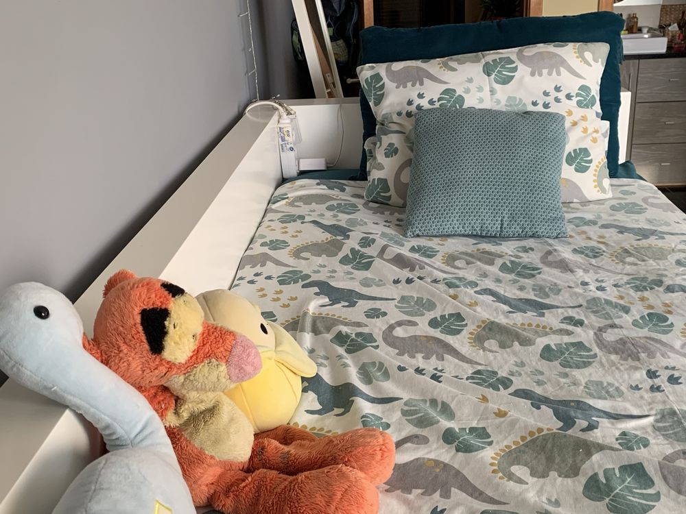 Cama de solteiro com gavetão