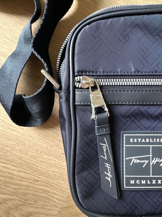 Reporter bag tommy hilfiger saszetka nerka nowa męska