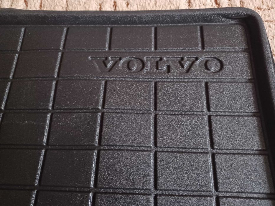mata bagażnika volvo xc40 oryginał