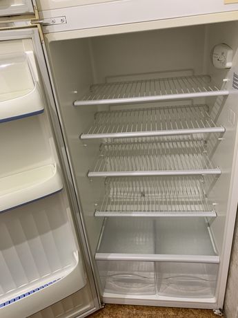 Холодильник двухкамерный ARDO б/у