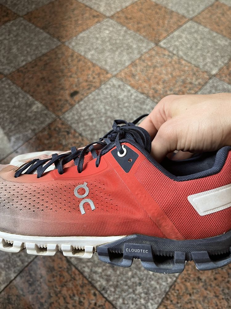 OnCloud Swissenginering buty do biegania