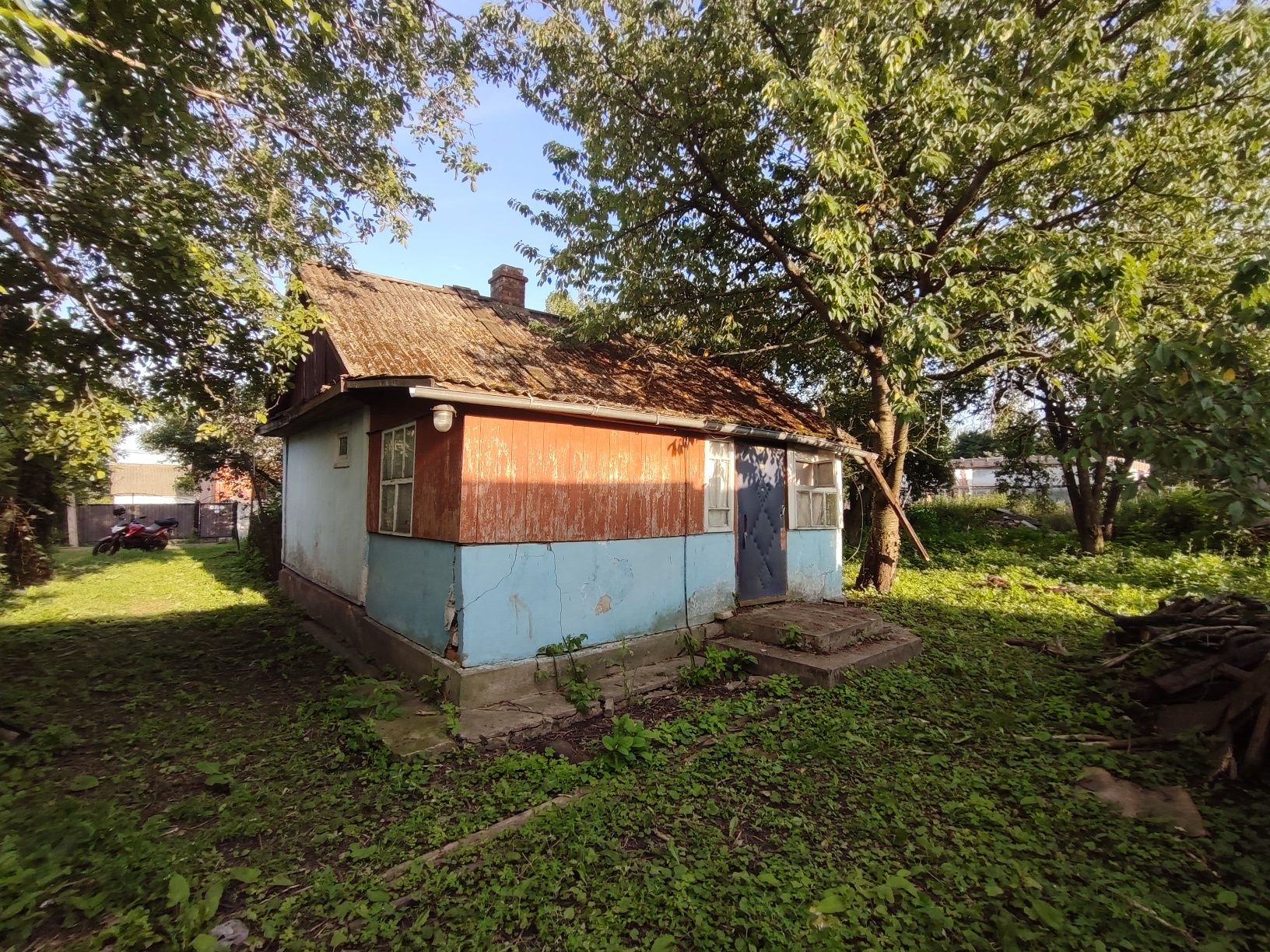 Продам будинок в шкарові терміново