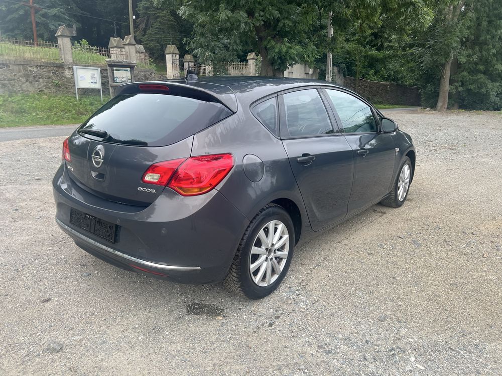 Opel astra J 1.4 turbo LPG