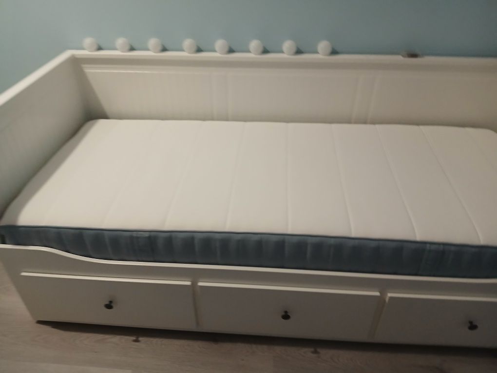 Cama individual/dupla com colchão