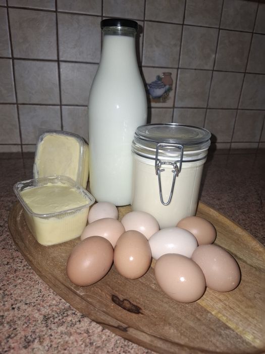 Mleko krowie, mleko od krowy, masło, śmietana,jajka kurze