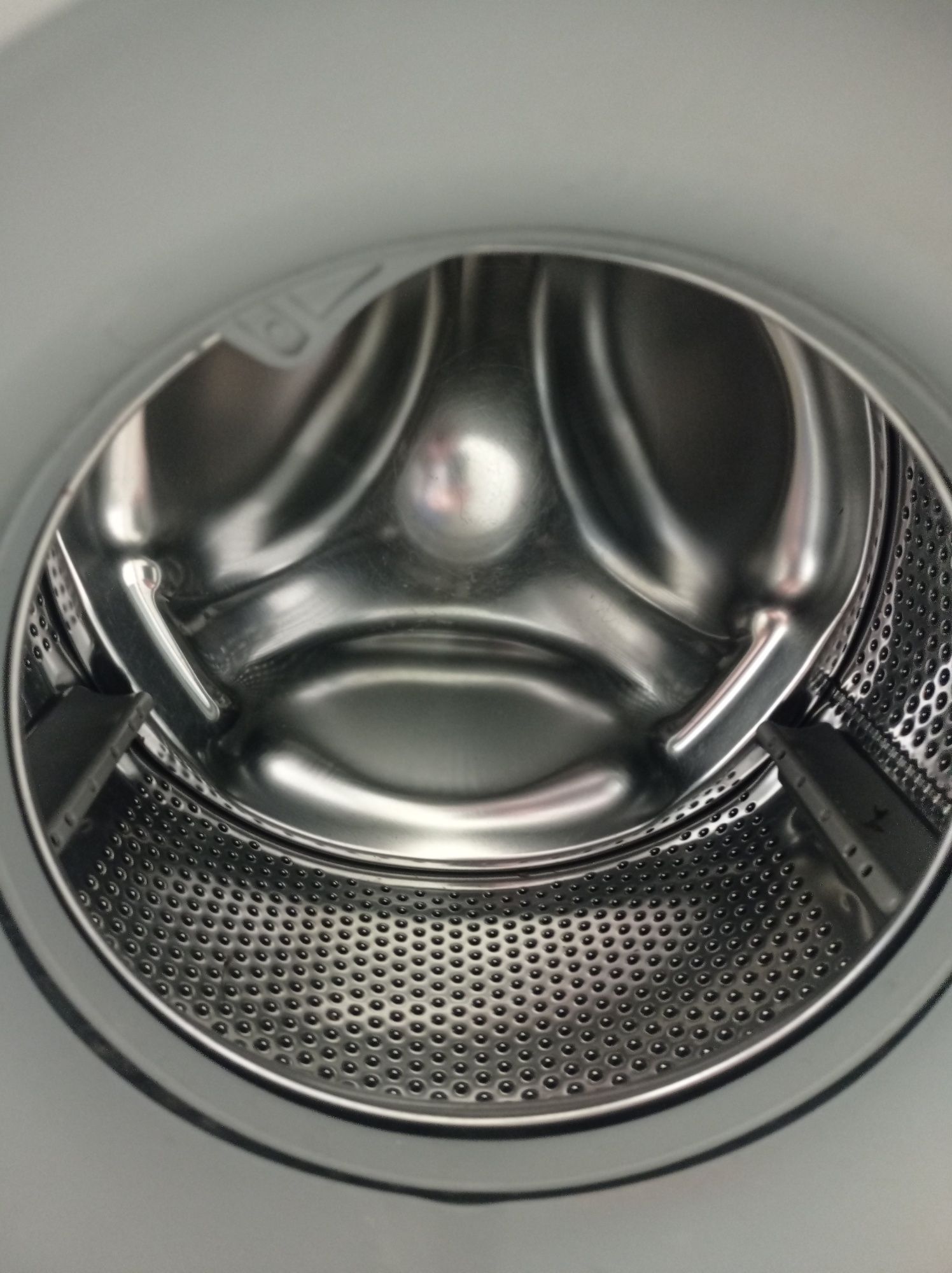 Стиральная машина Zanussi на 5 кг