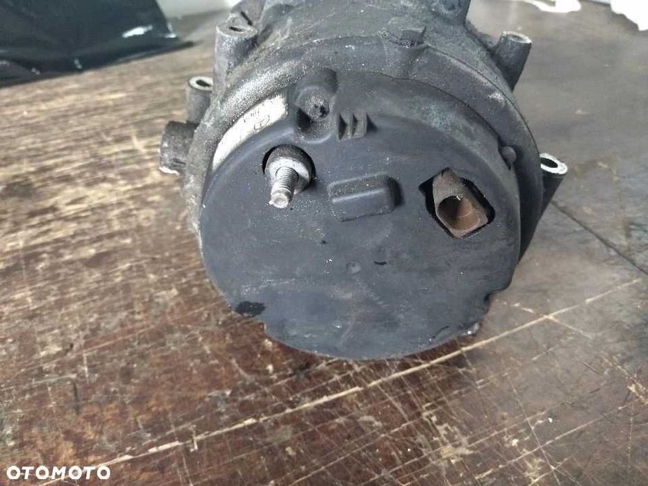 Alternator Mercedes E C klasa 2.2 2.9 chłodzony płynem 12V 190A