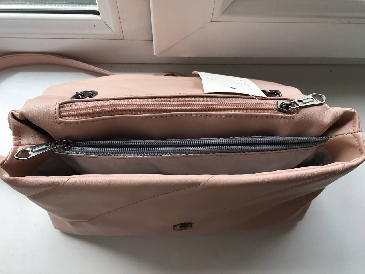 Женская сумка новая, Pinko цвет пудровый