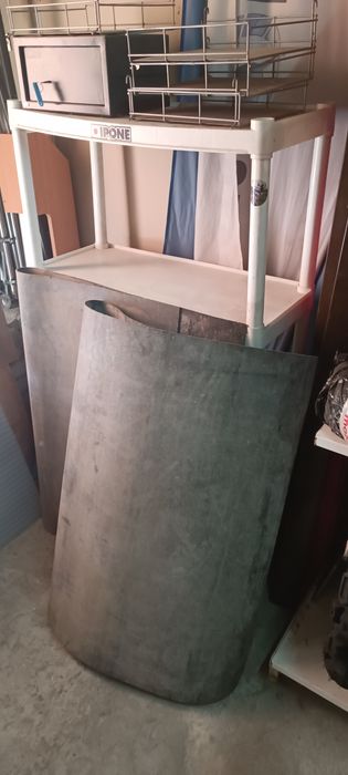 Продам 2 листа  Паронит 4 мм.