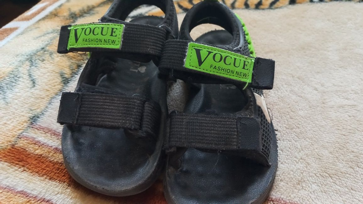 Взуття для дитини