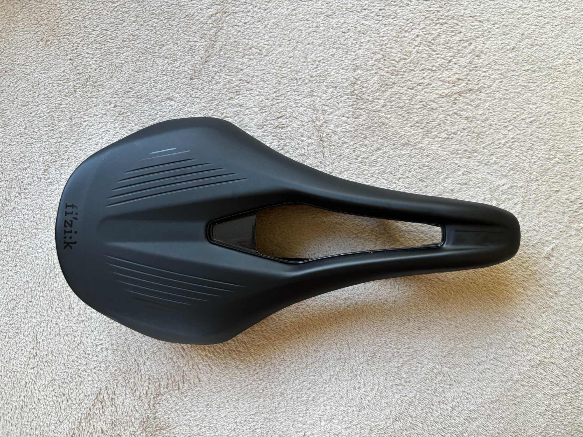 Siodełko FIZIK Vento Argo R5 140mm