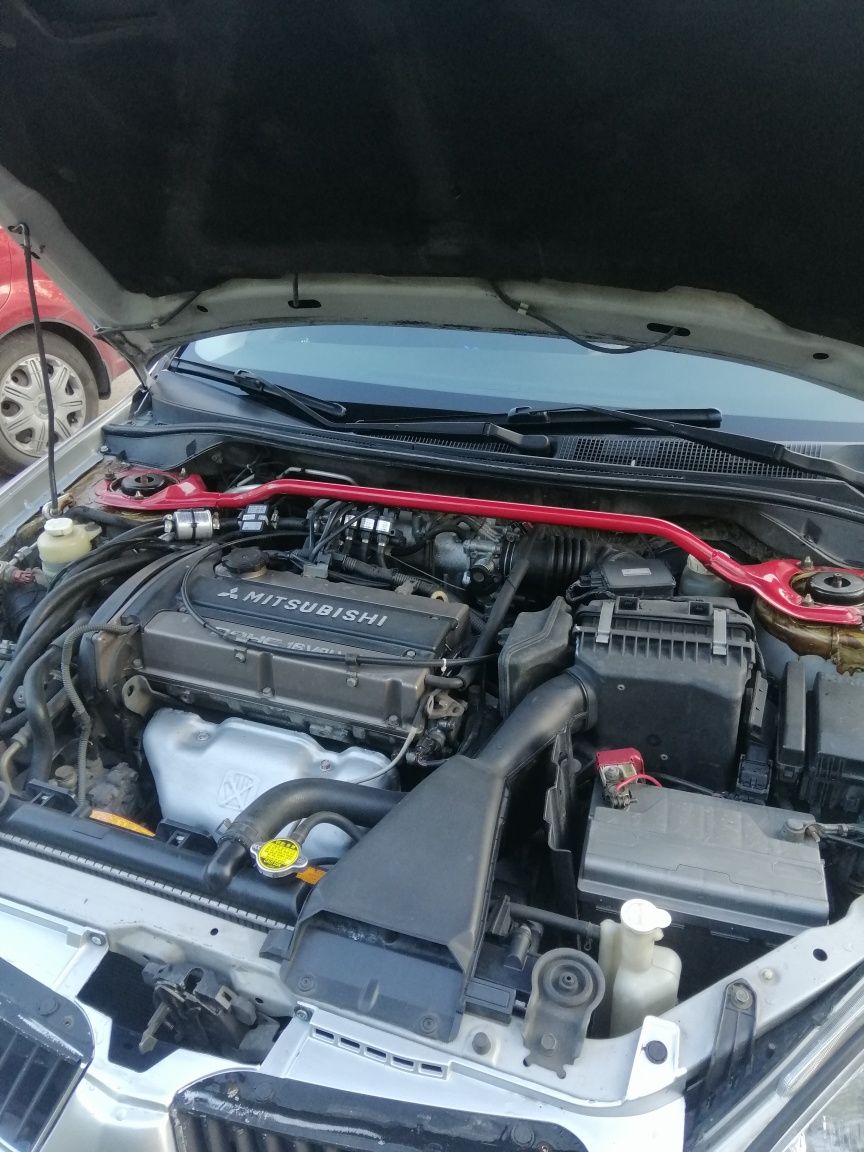 Mitsubishi lancer 9 2.0 2004