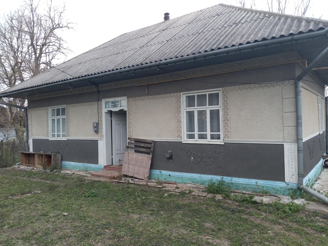 Будинок , с.Бузовиця