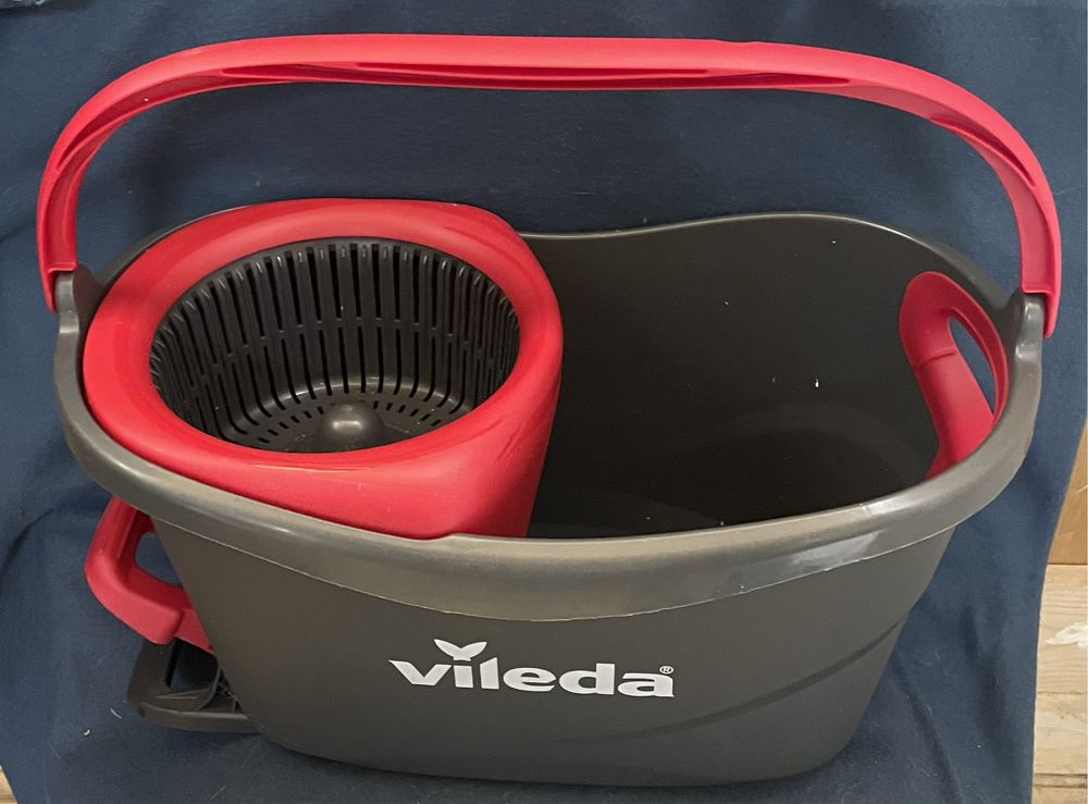Ведро для уборки Vileda c отжимом центрифугой. Насадка в подарок