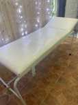 Vendo Marquesa branca em bom estado, medidas 1,80cmx65cm