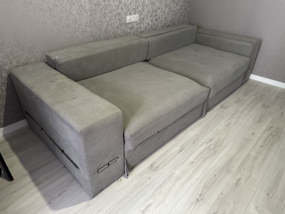 Продам великий диван в гарному стані