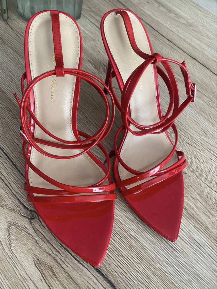 Босоножки Gianvito Rossi состояние супер на 5