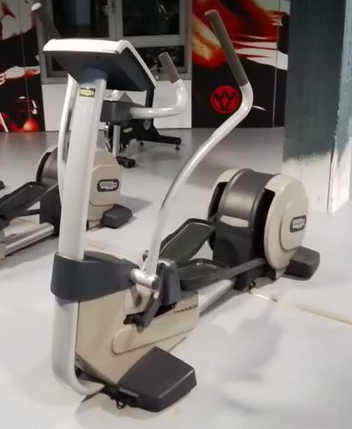 Máquinas Semi-Novas Technogym