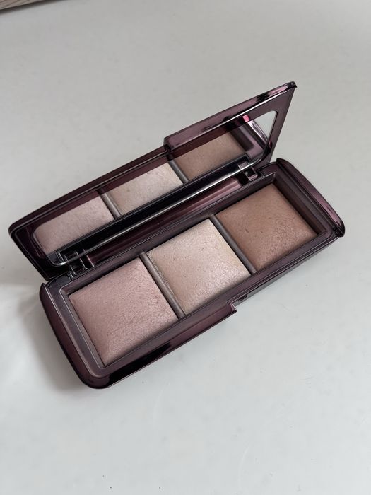 Hourglass Ambient Lighting Palette