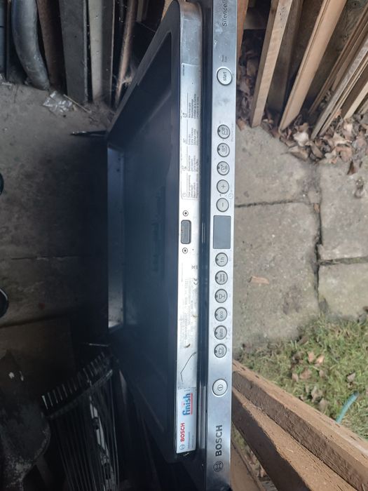 Cały panel z drzwiami do zmywarki Bosch do 60 cm