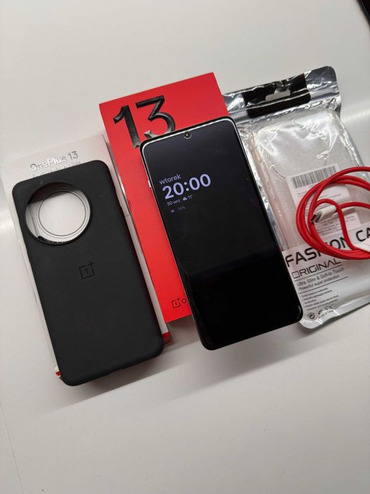OnePlus 13 5G, 16GB/512GB, Arctic Dawn, doskonały stan + etui