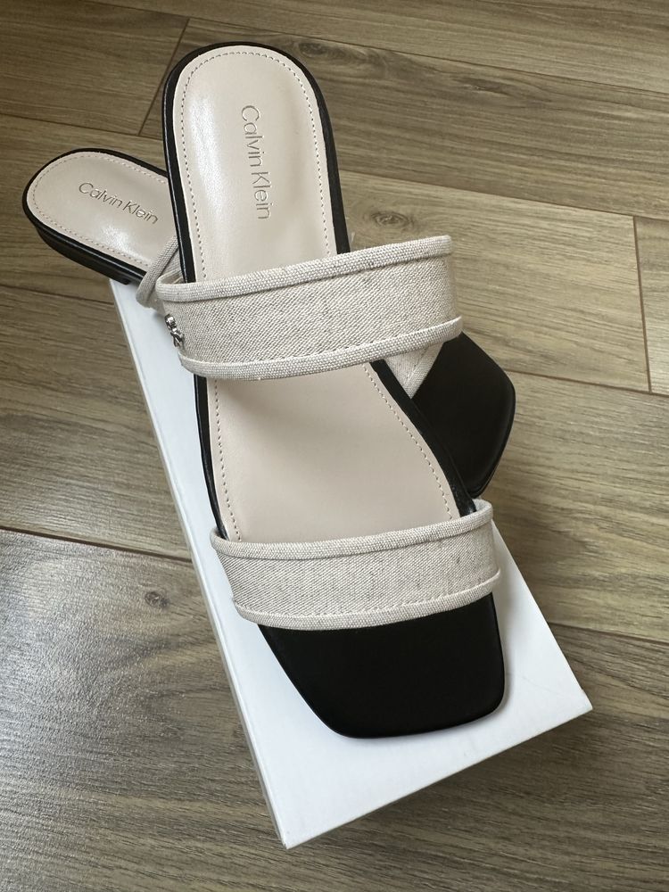 Calvin Klein шльопанці слайди сандалі
