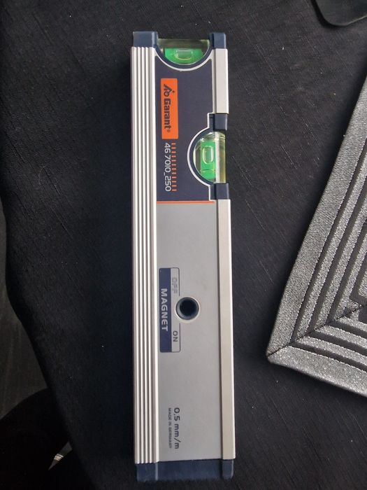 Poziomica Garant z magnesem odpinanym