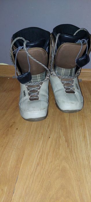 Damskie Buty snowboardowe- Deeluxe r.38