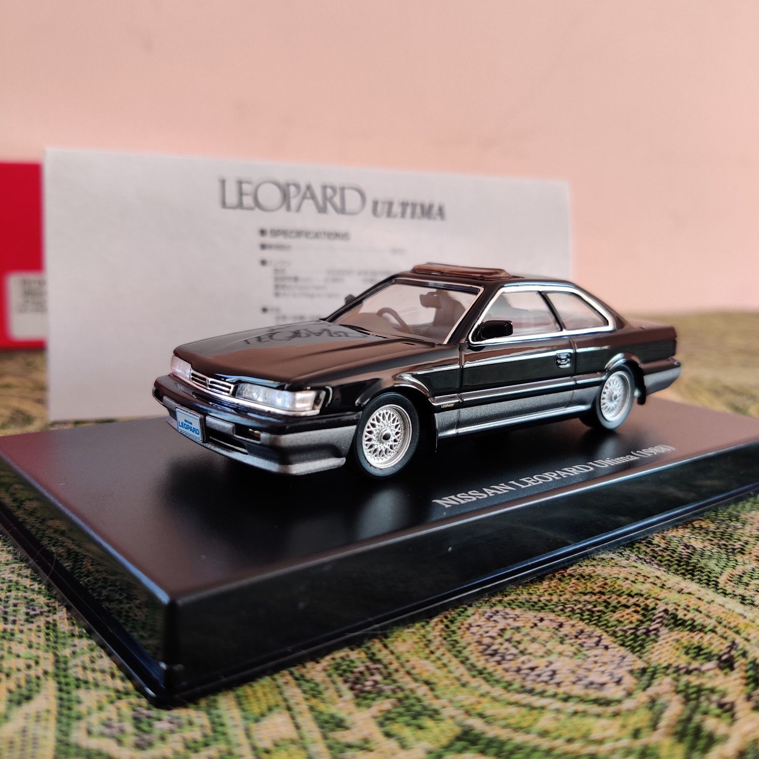 1:43 1988 Nissan Leopard Ultima F31 – DISM Aoshima JDM