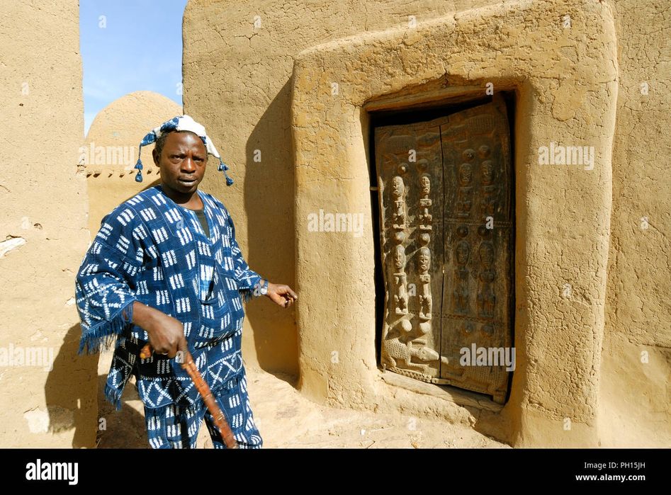 Afrykańskie drzwi ze spichlerza plemie Dogonow Mali lata 60te XX wieku