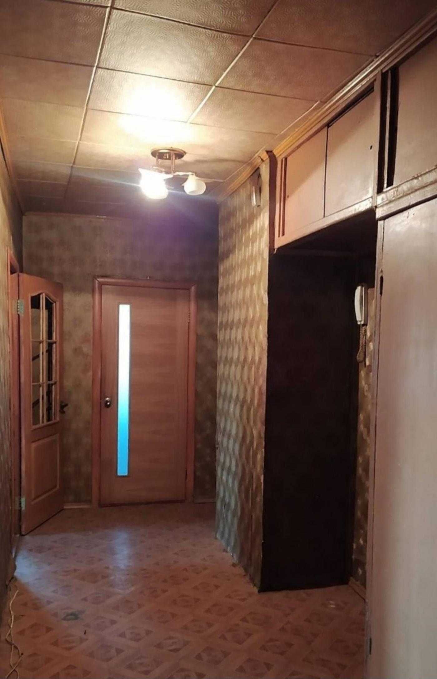 Продам 4 комнатную Палия 96 цена 35000долларов